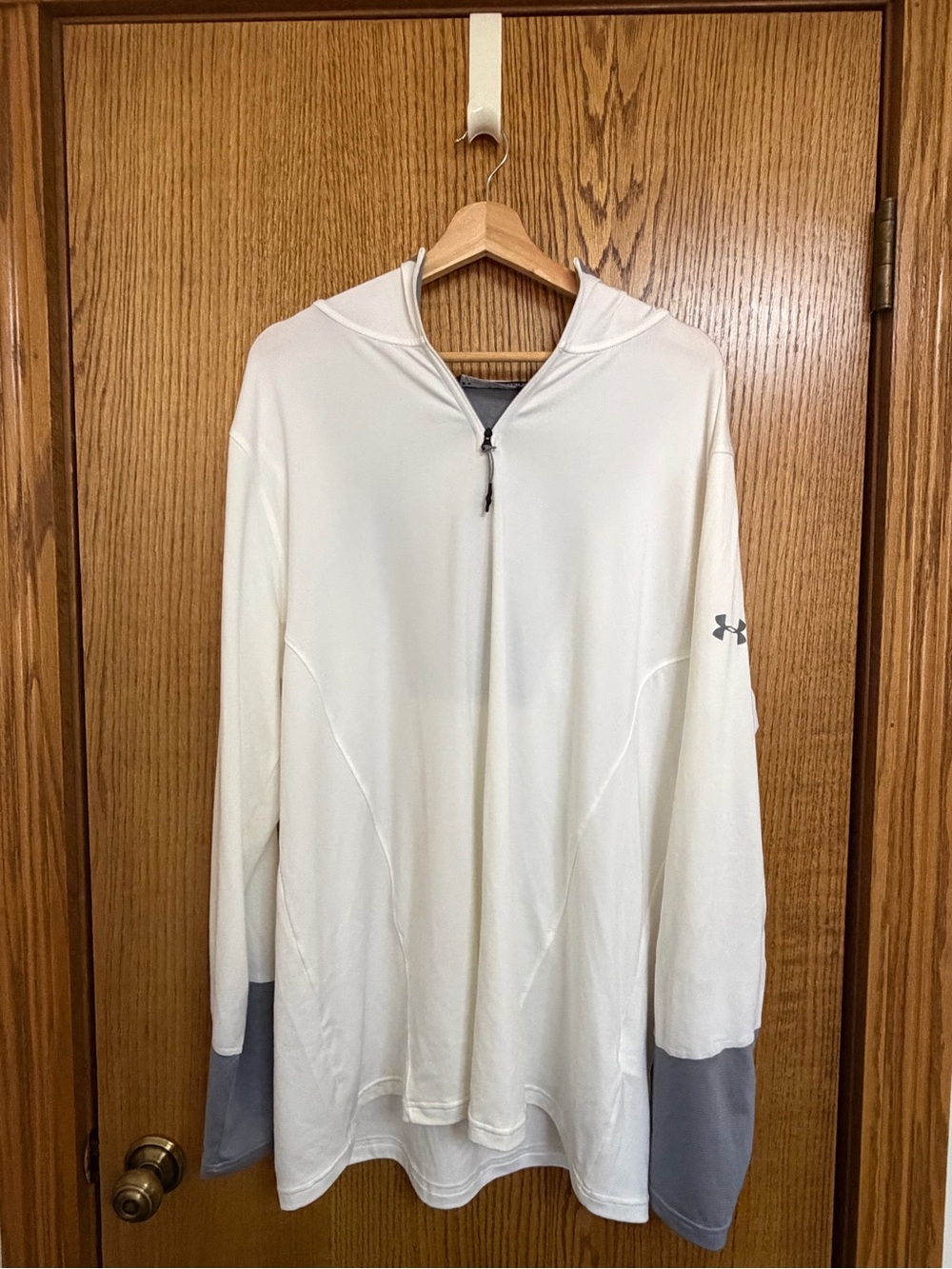 Under Armour Men’s White Hooded Quarter-Zip Sweater with Gray Cuffs